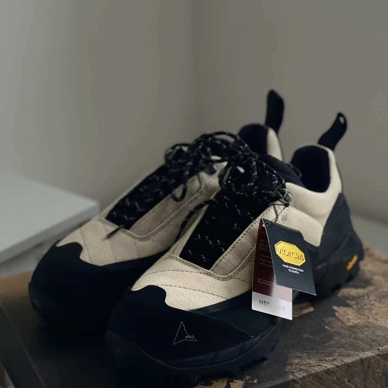 ROA 하이킹 유니섹스 아웃도어 방수 패션 캐주얼 하이 - Men'S Fashion Hiking Boots 리뷰 및 가격